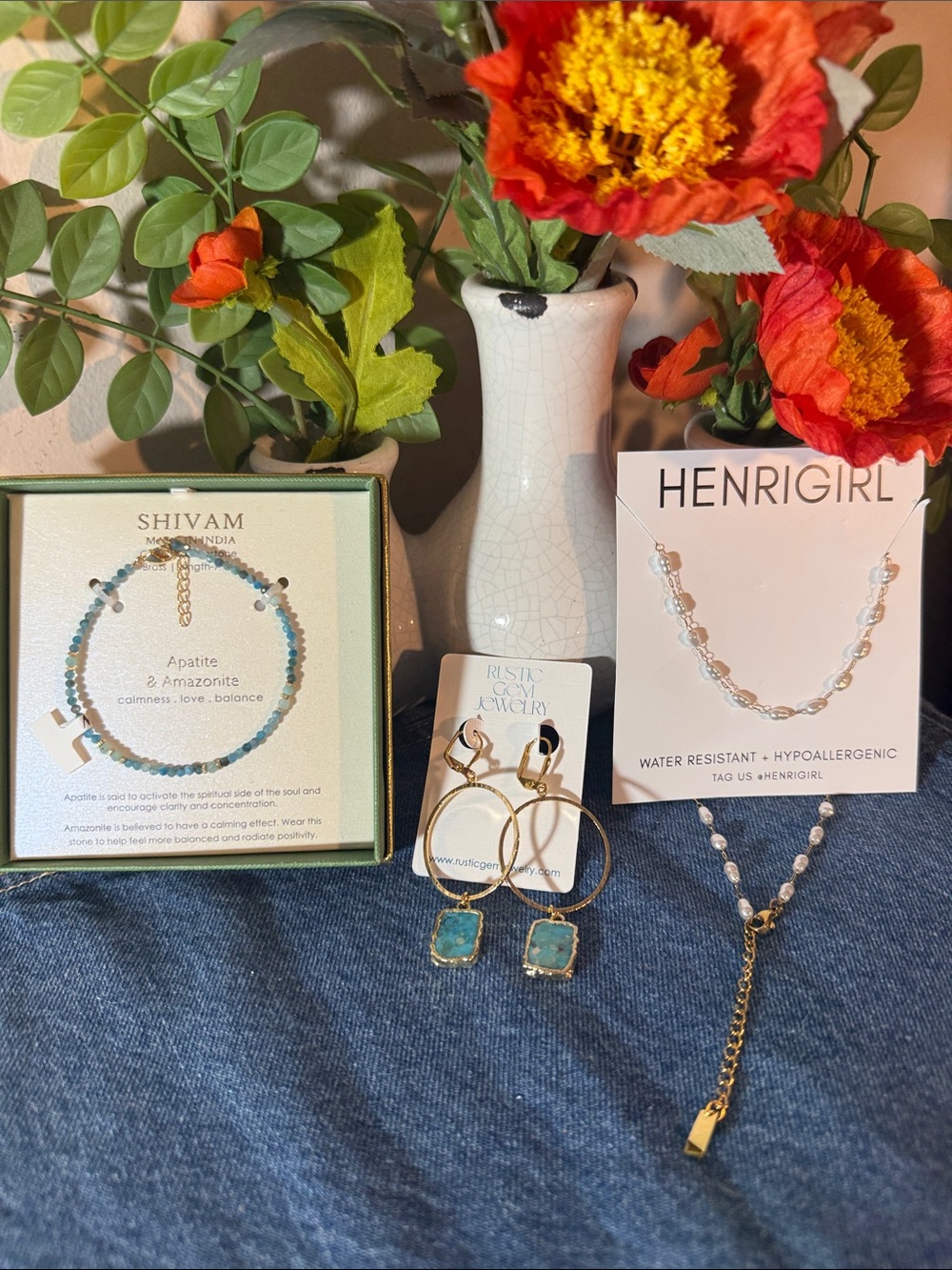 Rustic Gems 3Pieces: Necklace Bracelet & Earring Set in Gold/Turquoise/Pearl